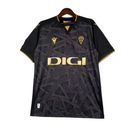 Camisa Cadiz III 23/24 - Torcedor Macron Masculina - Preta com detalhes em doura