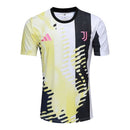 Camisa Juventus Pré-jogo 24/25 - Torcedor Adidas Masculina - Branca com detalhes
