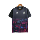 Camisa Newcastle Treino 23/24 - Torcedor Castore Masculina - Preta com detalhes