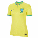 Camisa Seleção Brasileira I 2022 - Torcedor Nike Feminina - Amarela com detalhes