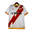 Camisa Rayo Vallecano I 23/24 - Torcedor Umbro Masculina - Branca com detalhes e